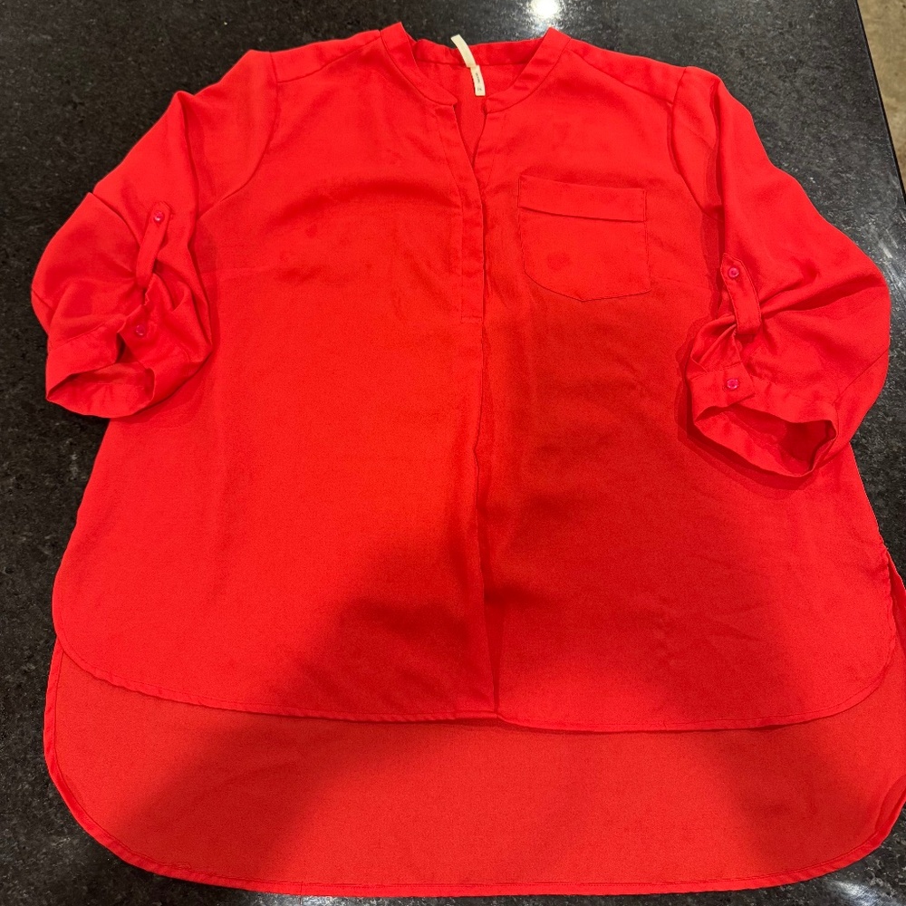 Live 4 Truth blouse 3xl  red 3/4 sleeve button front 3/4 pocket scooped bottom